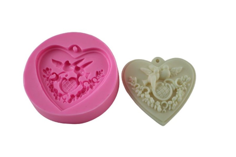 asilabilen-kalp-silikon-kalibi-ka-16-15513-42-K.jpg Asılabilen Kalp Silikon Kalıbı KA-16 - Görsel 1